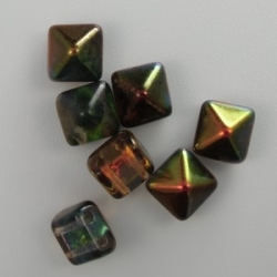 #24 - 10 Two-Hole Pyramid 8x8mm - magic color copper