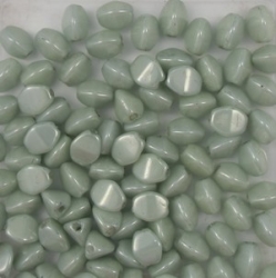 #00 - 50 Stck. Pinch-Bead 5x3mm - alabaster-green lustered