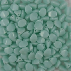 #22b - 50 Stck. Pinch-Bead 5x3mm - opak lt turquoise