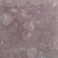 #29 50 Stck. Rose Petals 8*7mm - silk lila opal