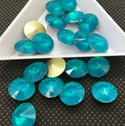 1 Stück Rivoli 18 mm (1122) - opal blue zirkon