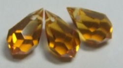 1 facetierter Tropfen 6x10 mm Topaz