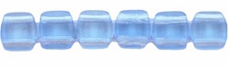 50 Stück Two-Hole Flat Square 6mm - Lt. Sapphire