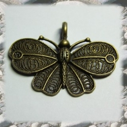 1 Schmetterling 42x32 mm - antikbronze