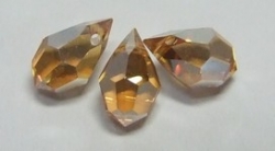 1 facetierter Tropfen 6x10 mm Crystal Celsian