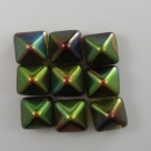 #39 - 10 Two-Hole Pyramid 8x8mm - magic color green