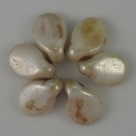 #27 - 50 Stck. PRECIOSA Pip Bead™ 5x7 mm alabaster gold luster