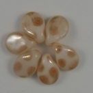 #25.2 - 50 Stck. PRECIOSA Pip Bead™ 5x7 mm alabaster beige peaco