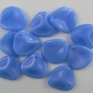 #06.01 10 Stck. Rose Petals 14*13mm -  silk blue